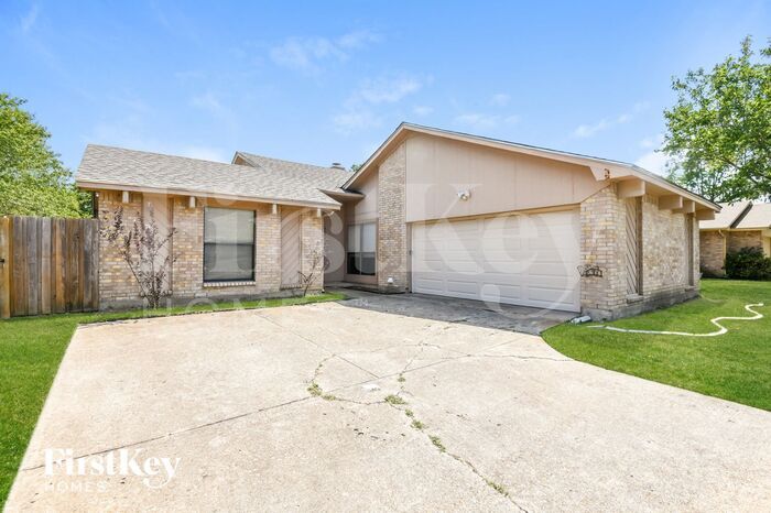 430 Rifleman Trail in Arlington, TX - Building Photo