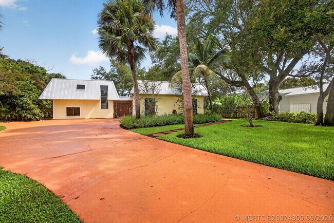 property at 2425 Niki Jo Ln