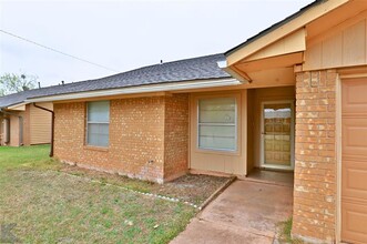 5242 Fairmont St in Abilene, TX - Building Photo - Building Photo