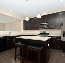 2942 Madison Dr in Naperville, IL - Building Photo - Building Photo