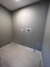 80 Grant Ave in Islip, NY - Building Photo - Building Photo