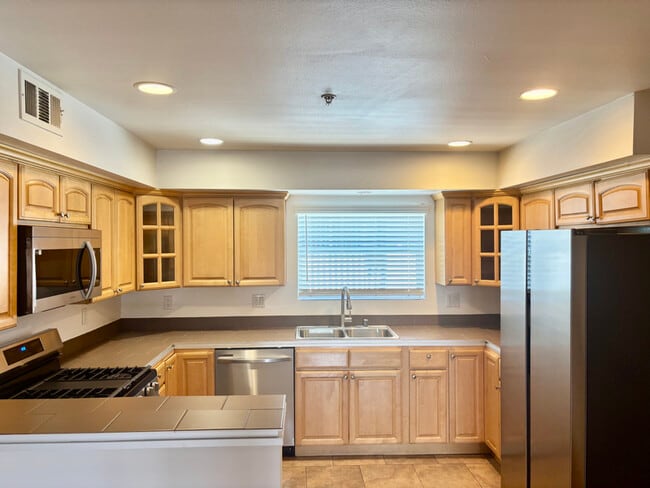 property at 6033 Eleanor Ave