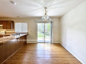 7324 Edgebrook Dr in Colorado Springs, CO - Foto de edificio - Building Photo