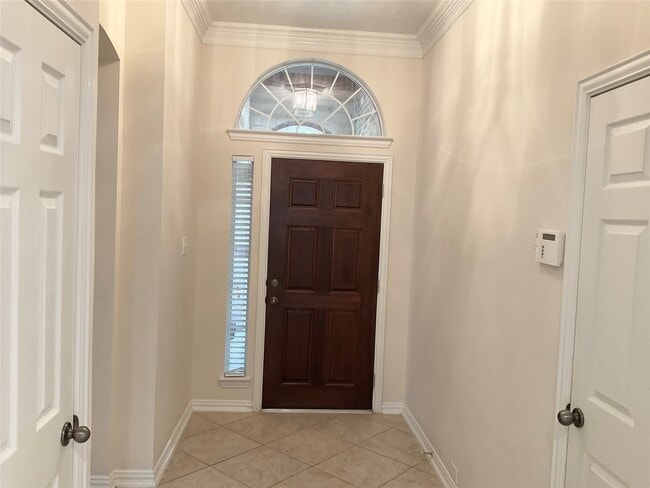 6 Dragon Hill Pl