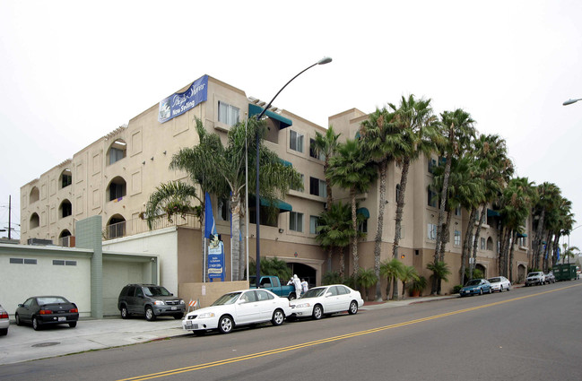 Pacific Shores Apartments in San Diego, CA - Foto de edificio - Building Photo