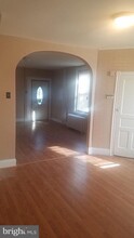 6020 Walnut St in Philadelphia, PA - Building Photo - Building Photo