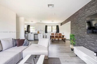 1200 NW 18th Ct in Fort Lauderdale, FL - Building Photo - Building Photo