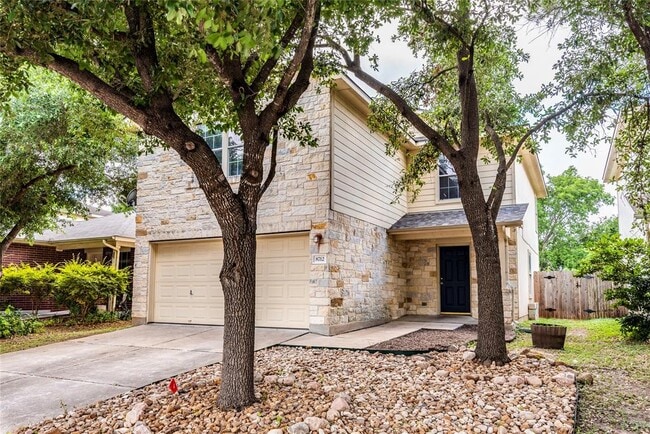 8712 Dittmar Oaks Dr in Austin, TX - Building Photo - Building Photo