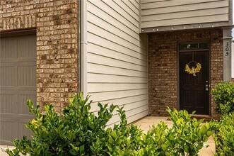 305 Thimbleberry Dr in Dawsonville, GA - Building Photo - Building Photo