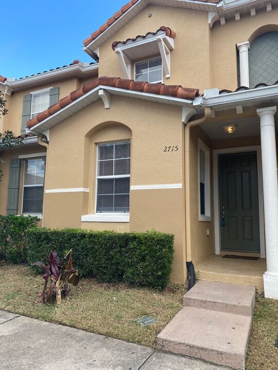 2715 Andros Ln in Kissimmee, FL - Building Photo
