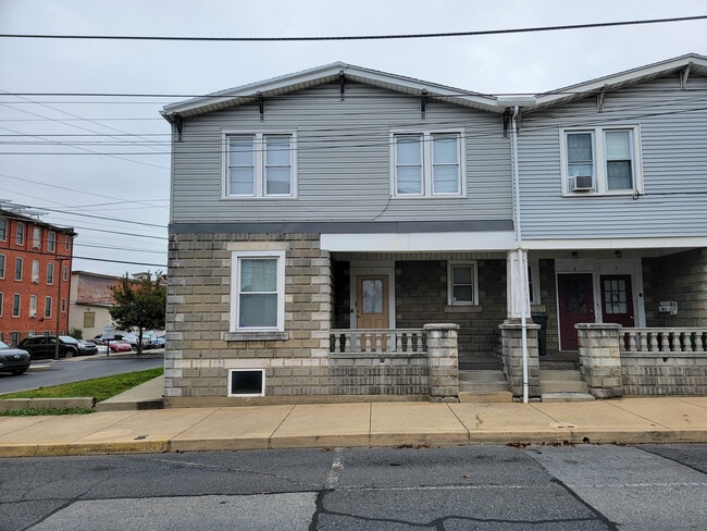 property at 11 W Franklin St