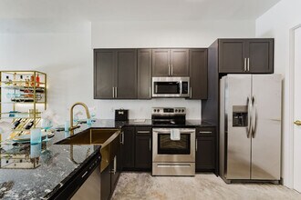 2750 Griffin Rd, Unit SI ID1521812P in Fort Lauderdale, FL - Building Photo - Building Photo