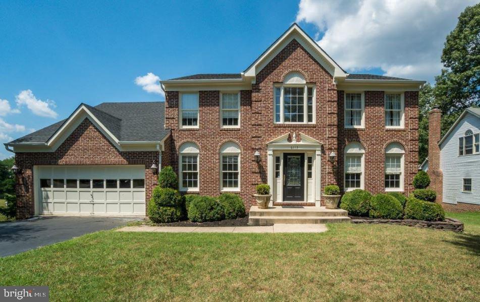 6113 Fox Point Rd in Fredericksburg, VA - Building Photo