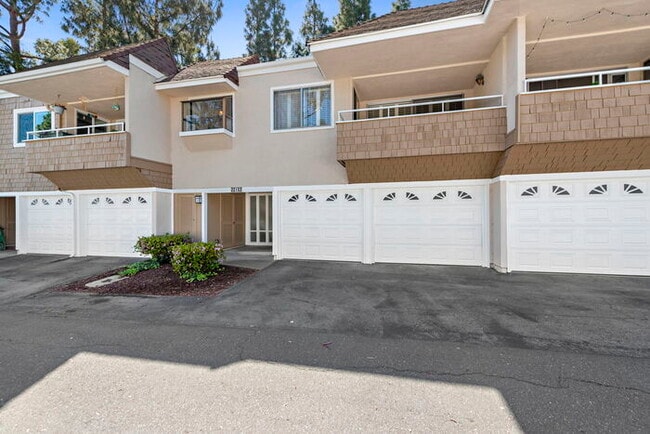 22152 Caminito Vino in Laguna Hills, CA - Building Photo - Building Photo