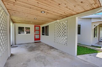 126 NW 3rd Ct in Boca Raton, FL - Building Photo - Building Photo