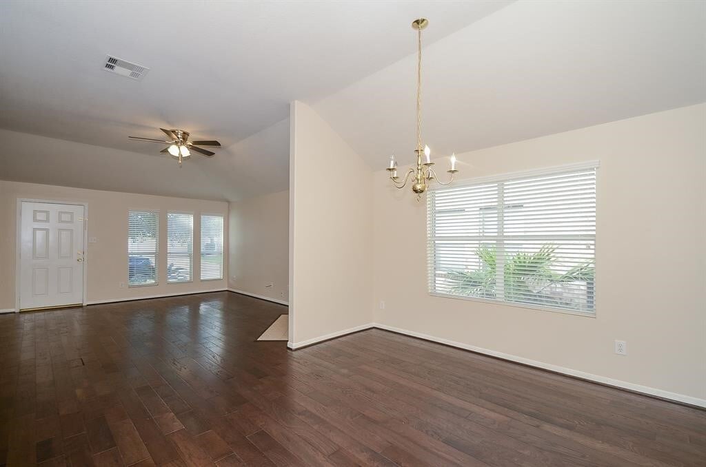 19614 Providence Shore Way in Cypress, TX - Building Photo