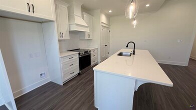 531 Bristleleaf Path in Kathleen, GA - Building Photo - Building Photo