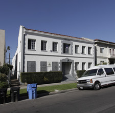 133 N. Reno St. in Los Angeles, CA - Building Photo - Building Photo