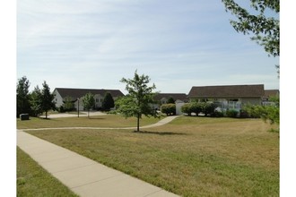 Sunset Ridge (young professional) in Columbia, MO - Building Photo - Building Photo