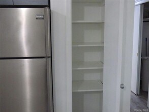 2944 NY-17K, Unit B in Middletown, NY - Building Photo - Building Photo