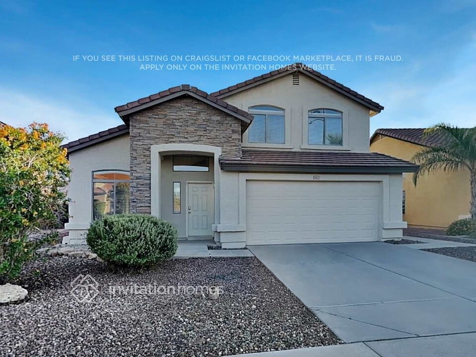 15917 W Cottonwood St in Surprise, AZ - Foto de edificio