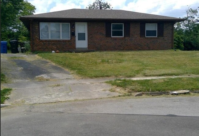 property at 2653 Twinbrooke Ln