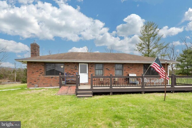 25 Colonial Dr in Perkiomenville, PA - Building Photo - Building Photo