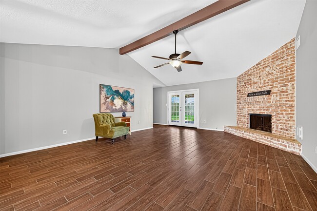 802 Cascade Creek Dr