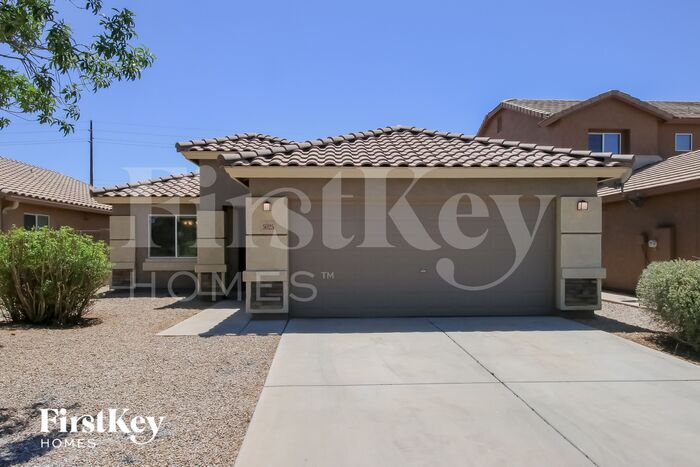 5025 E Silverbell Rd in San Tan Valley, AZ - Building Photo