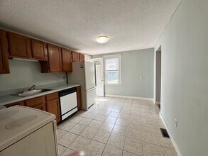 319 Berlin St in East Berlin, CT - Building Photo - Building Photo