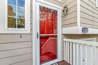 2132 87th Ave SE in Lake Stevens, WA - Building Photo - Building Photo