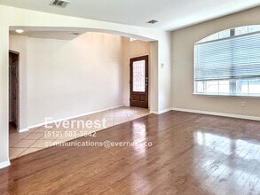 4220 Rolling Water Dr in Pflugerville, TX - Building Photo - Building Photo