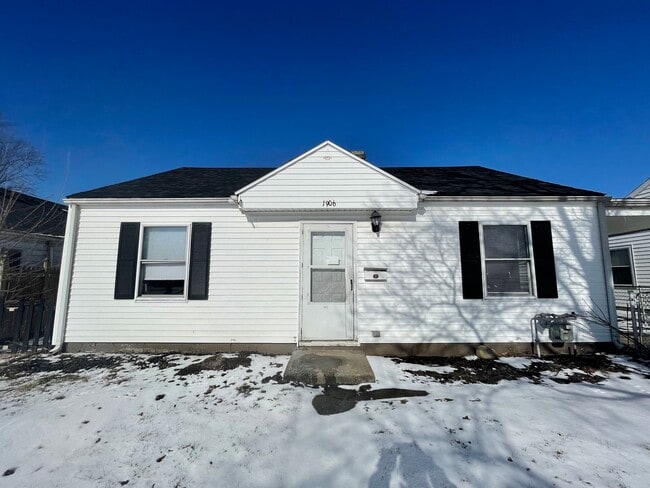 property at 1906 E 25th St