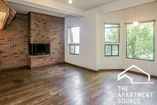 873 W Lill Ave, Unit b3 in Chicago, IL - Building Photo