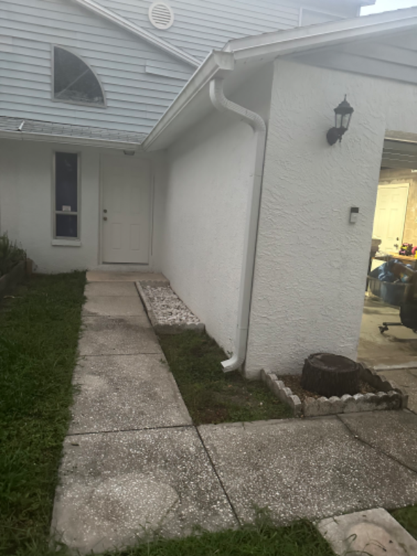 7023 Oakwood Dr in New Port Richey, FL - Building Photo - Building Photo