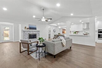 3212 Altman Dr in Dallas, TX - Building Photo - Building Photo