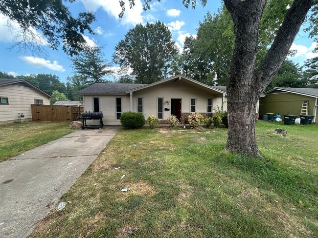 property at 7902 Mustang Dr