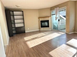 832 Fisgard St in Victoria, BC - Building Photo - Building Photo