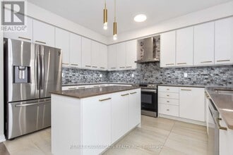 67 Mallery St in Richmond Hill, ON - Building Photo - Building Photo