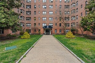 33 William St in Mount Vernon, NY - Building Photo