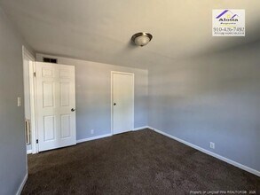 620 Dashland Dr in Fayetteville, NC - Building Photo - Building Photo