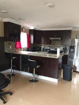 1108 S La Peer Dr, Unit 1 in Los Angeles, CA - Building Photo