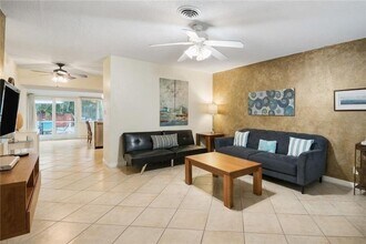 922 Orange Isle in Fort Lauderdale, FL - Building Photo - Building Photo