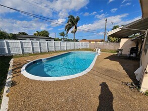 7501 Pierce St in Hollywood, FL - Building Photo - Building Photo