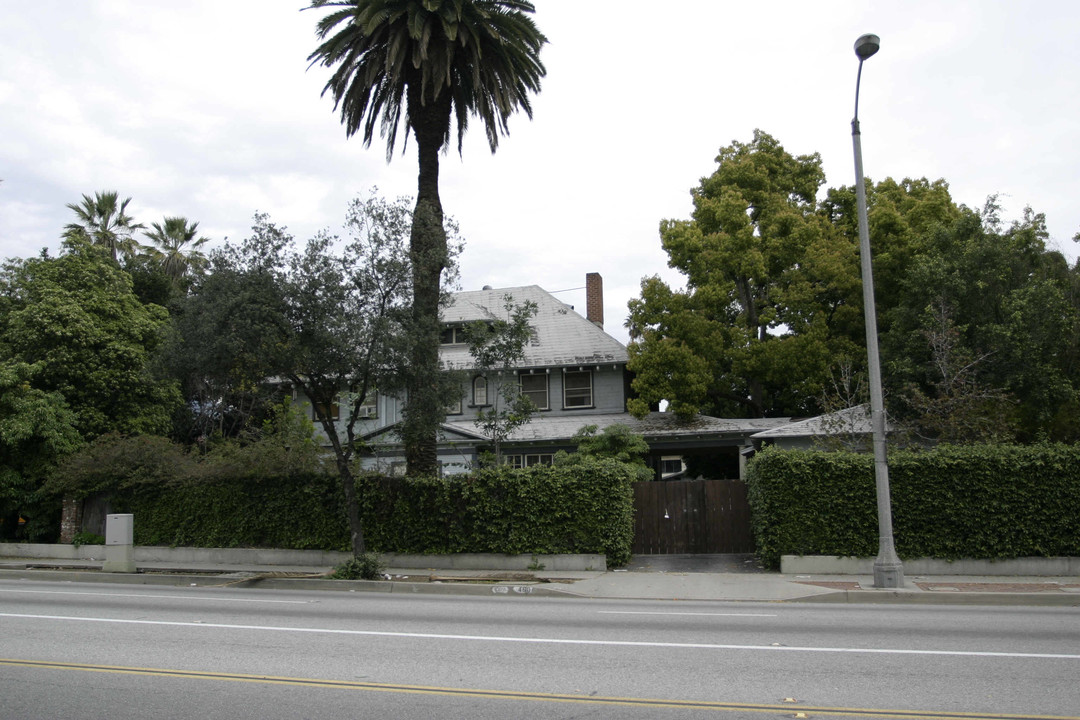 Marengo Apartments in Pasadena, CA - Building Photo