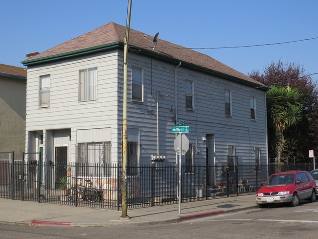 2131 West St in Oakland, CA - Building Photo - Building Photo