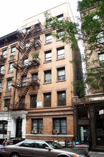 407 W 52nd St in New York, NY - Building Photo - Building Photo