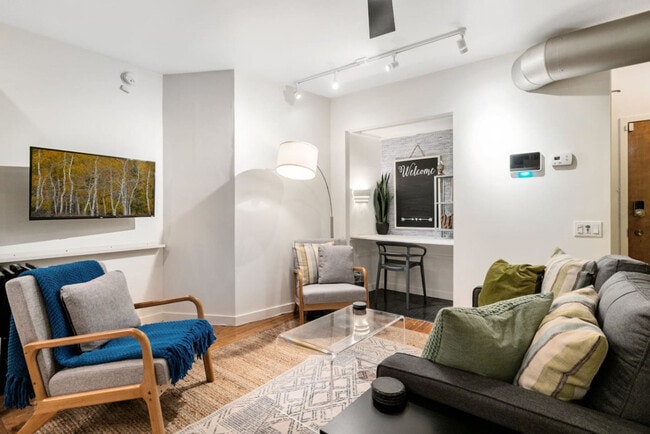 221 Vine St in Philadelphia, PA - Building Photo - Building Photo
