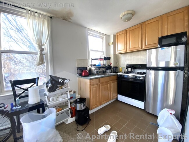 521 Cambridge St in Cambridge, MA - Building Photo - Building Photo