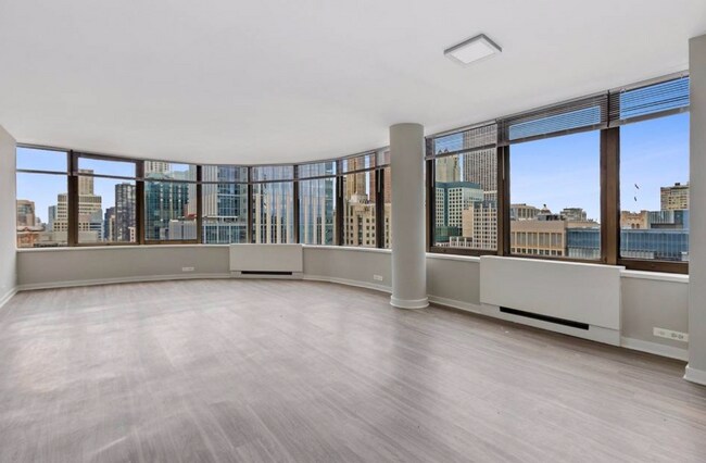 320 E Ohio St, Unit 2602 in Chicago, IL - Building Photo - Building Photo